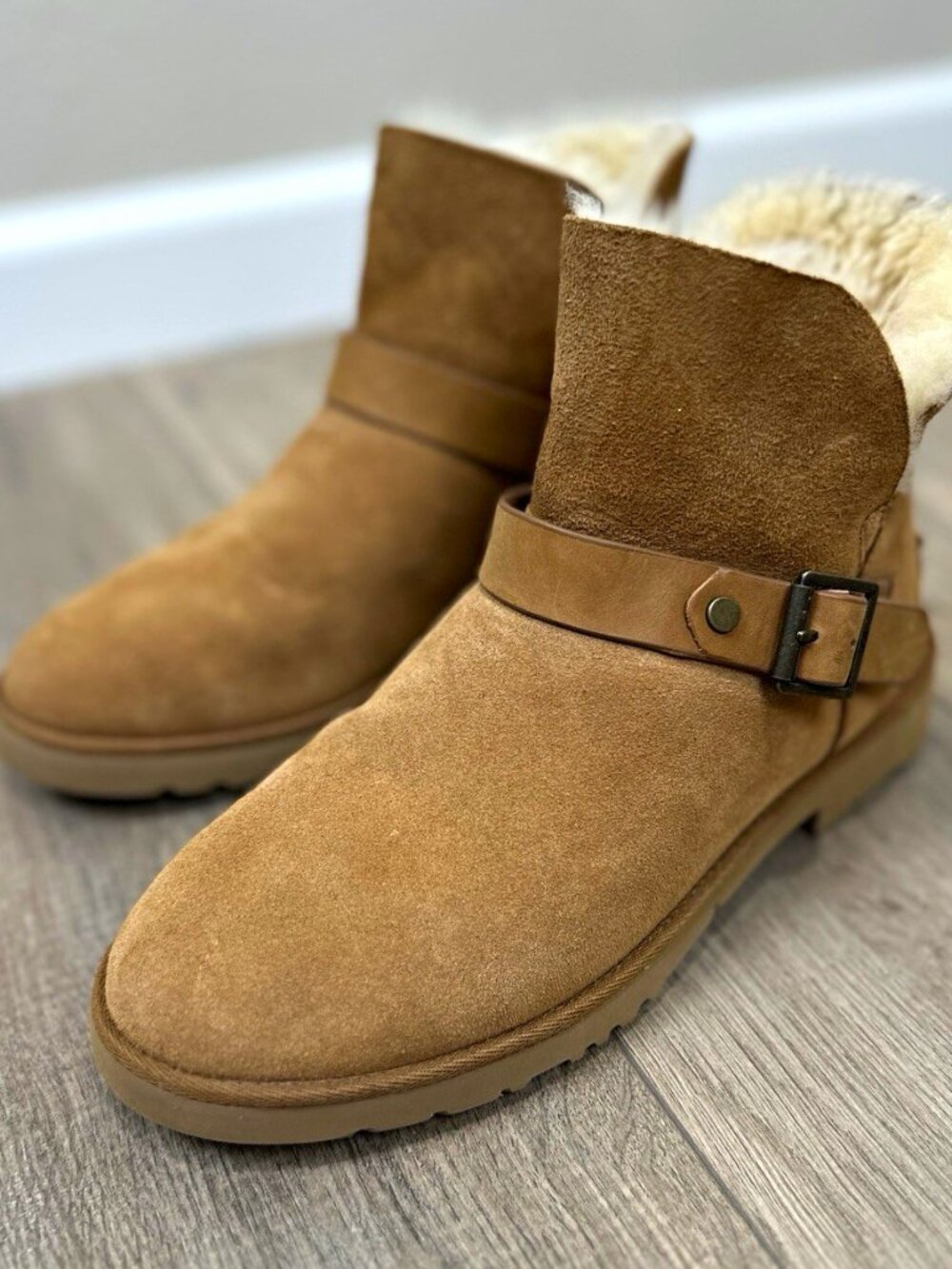 UGG Women’s Size 7 Brown Suede Sheepskin Buckle Ankle Boots